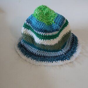 NWT Womens Regina 100% Cotton Blue, Green & White Woven Hat W/Furry Trim O/S